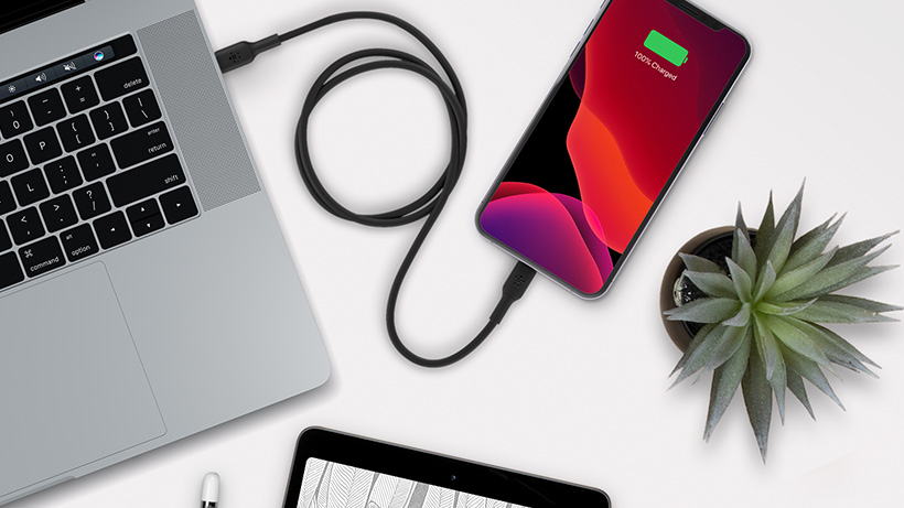 Belkin Boost↑充電線纜以 Mac 手提電腦為 iPhone 充電