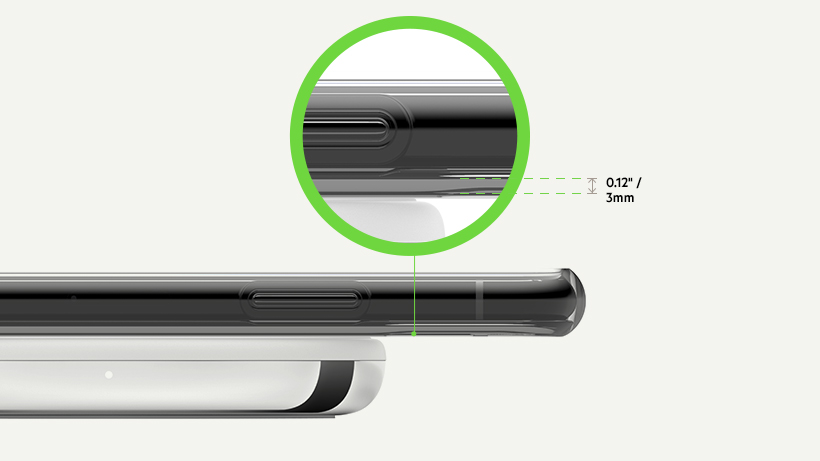iPhone 連 3 毫米厚保護殼特寫