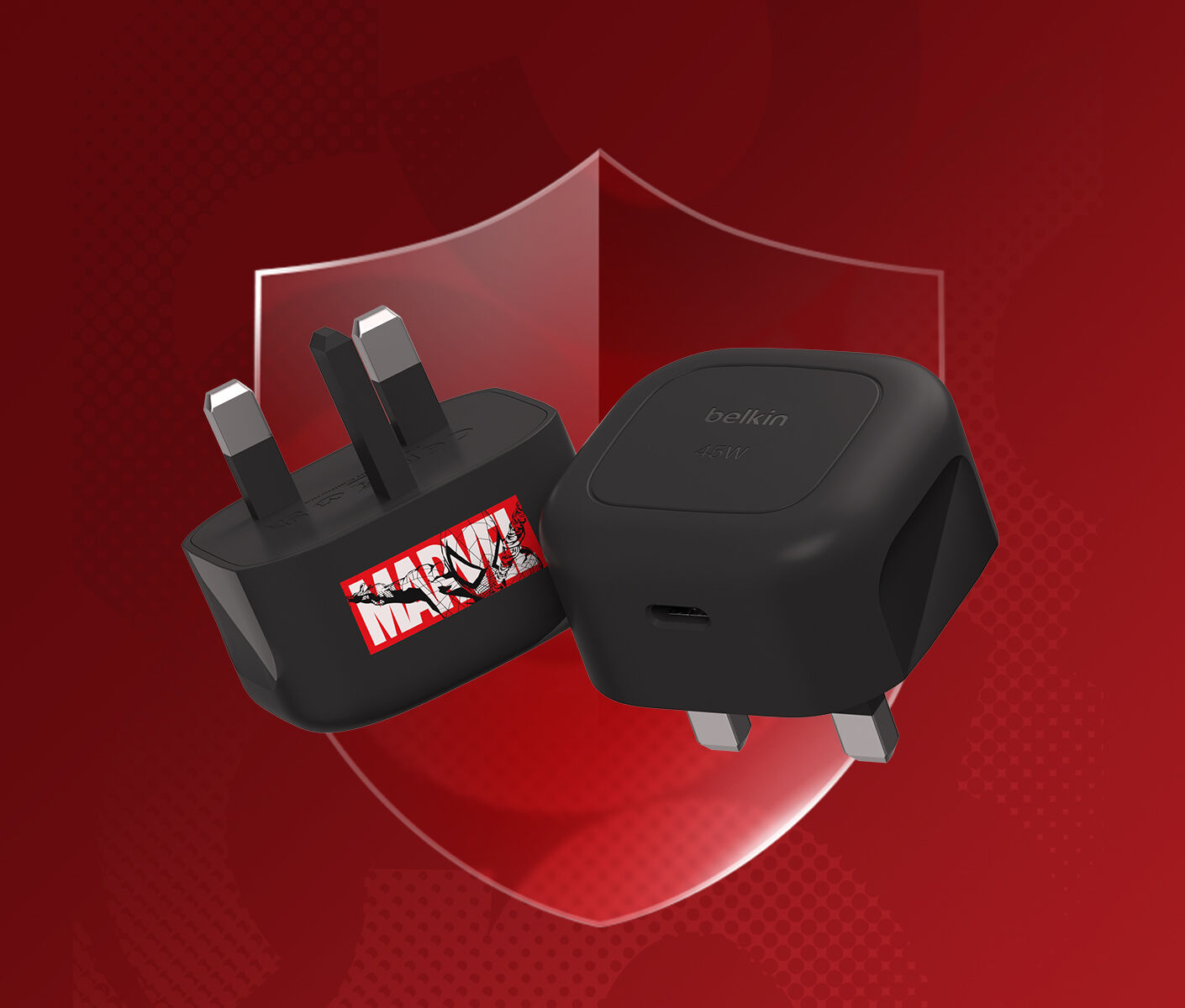 一個 Belkin BoostCharge USB-C 家用迷你充電器 45W 的剖視圖，顯示其內部電子零件。