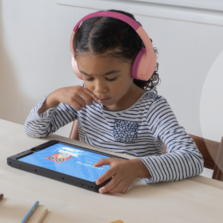 如何為孩子選擇安全的耳機－每位家長的必知指南 | Belkin